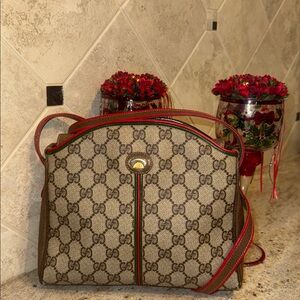 Gucci GG Supreme Sherry Line Bag